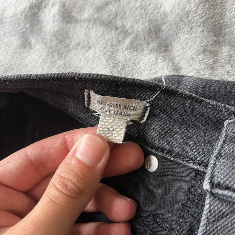 Madewell Mid-Rise Kick Out Jeans Womens 27 Black Dark Denim - Picture 3 of 7
